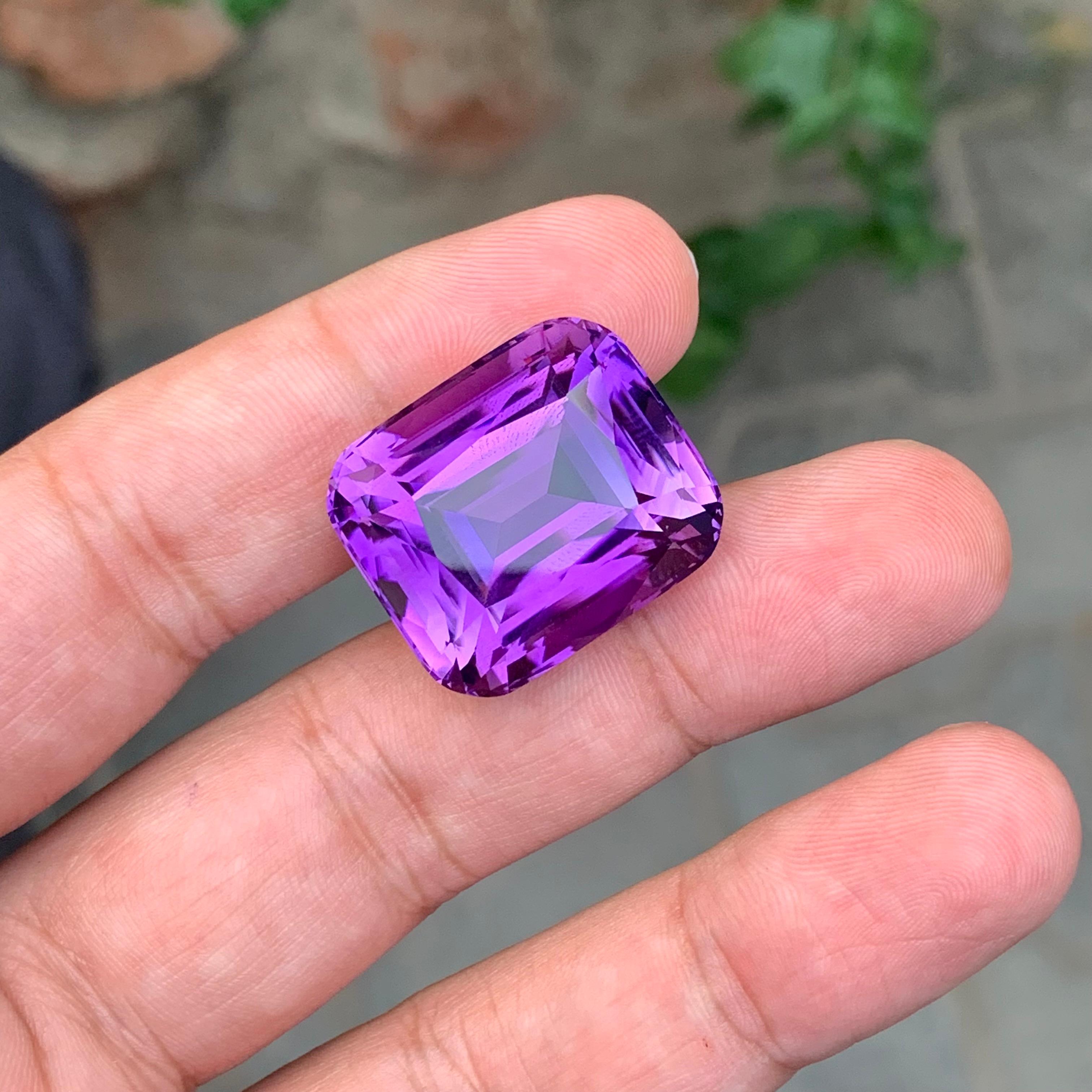 50.00 Karat Loser Amethyst Edelstein Cushion Cut (Arts and Crafts) im Angebot