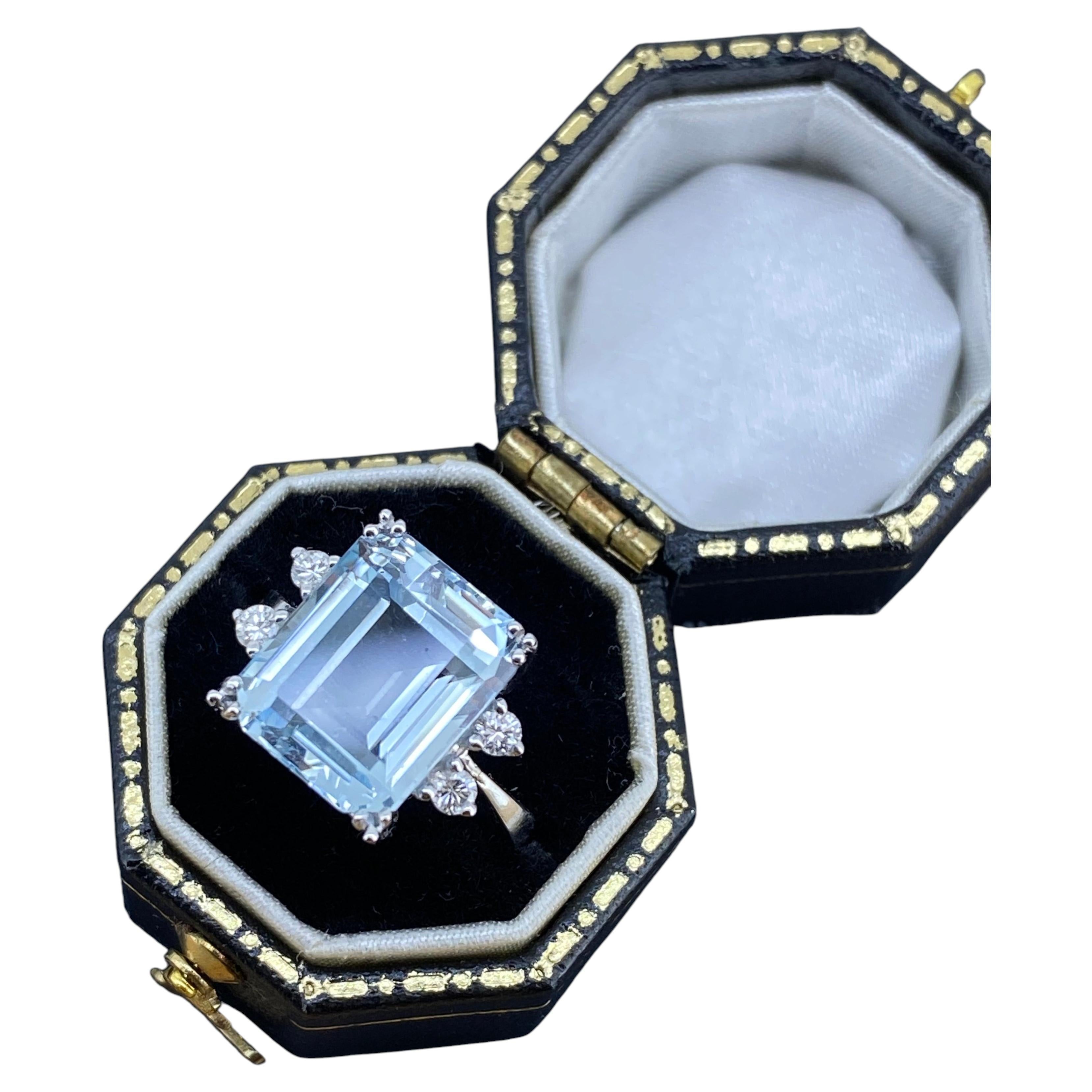 5.00ct Emerald Cut Natural Aquamarine, Diamond, 18K White Gold Cocktail Ring For Sale