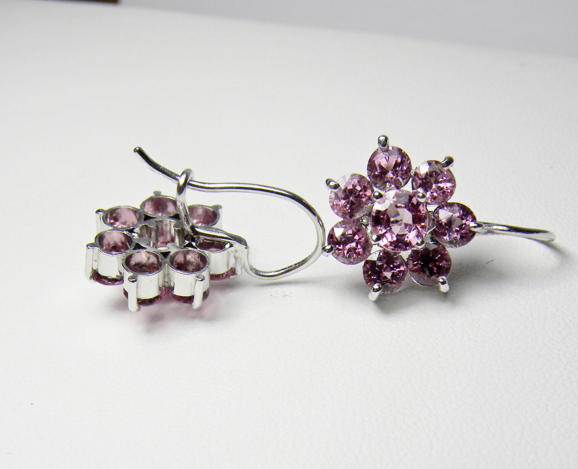 Estate Art Deco style Pink-Rose Spinel Daisy Dangle Earrings 18K 2