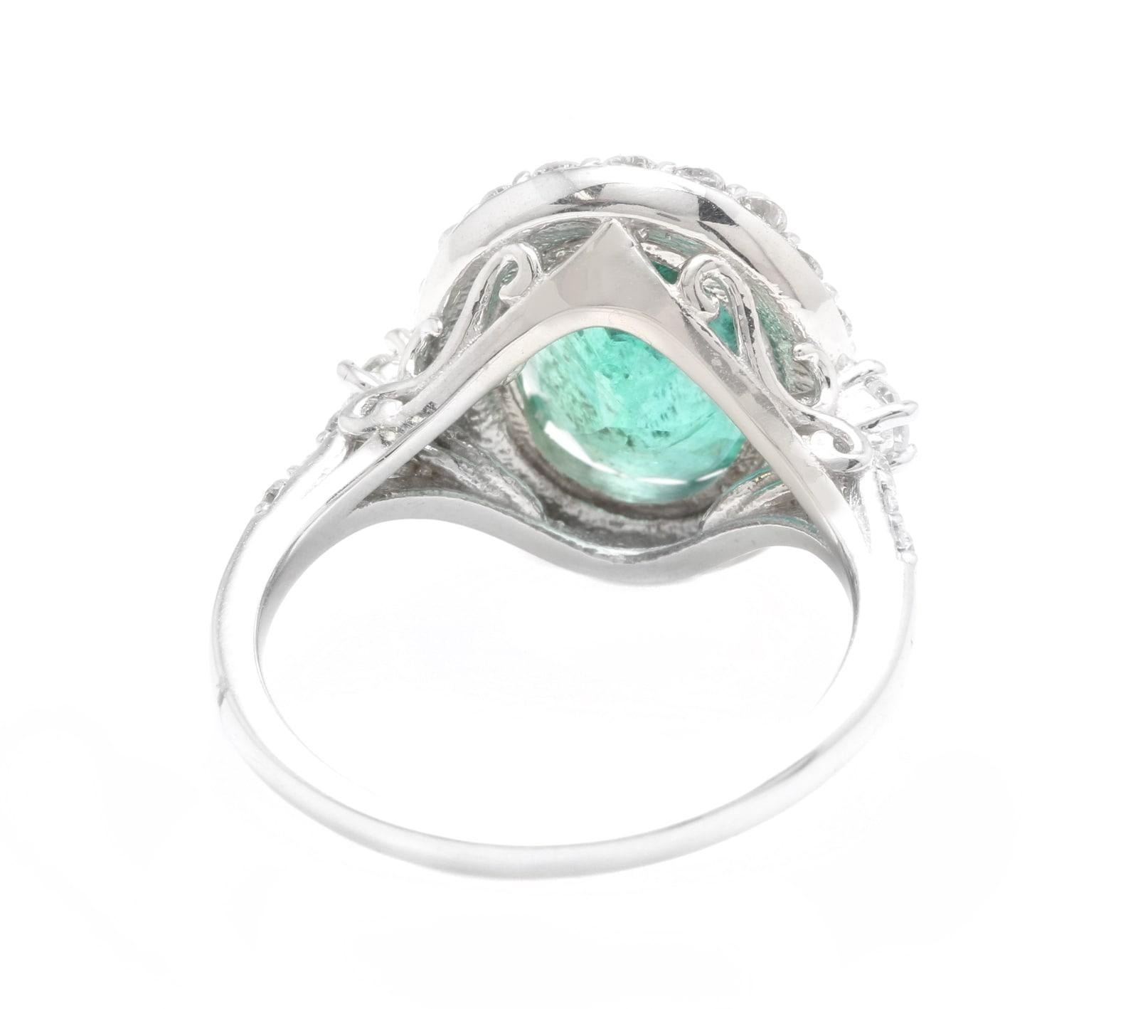 5.00ct Natural Emerald & Diamond 14k Solid White Gold Ring In New Condition For Sale In Los Angeles, CA