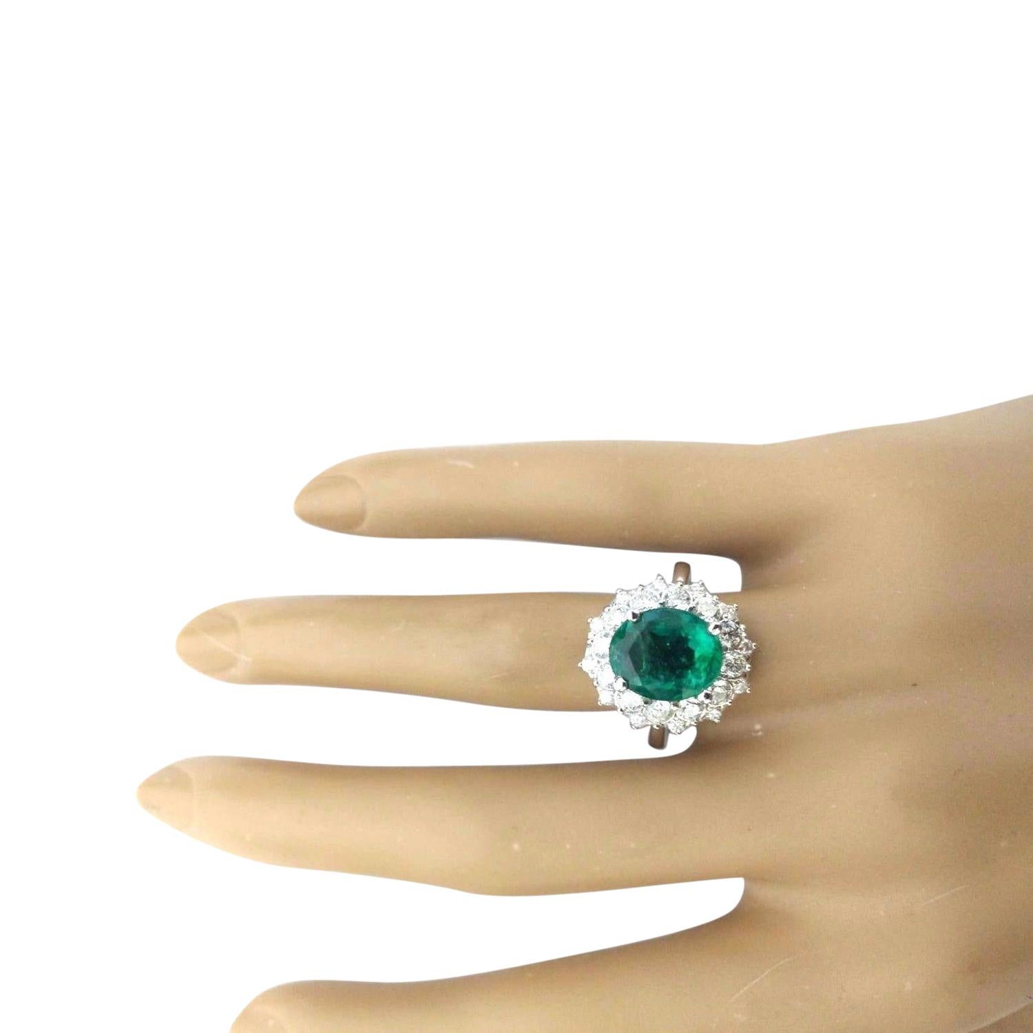 Natural Emerald Diamond Ring In 14 Karat Solid White Gold In New Condition For Sale In Manhattan Beach, CA
