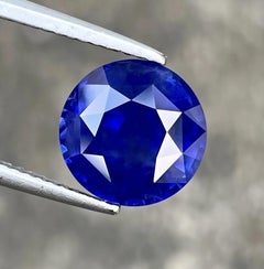 5.01 cts, Natural blue round sapphire
