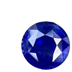5.01 cts, Natural blue round sapphire