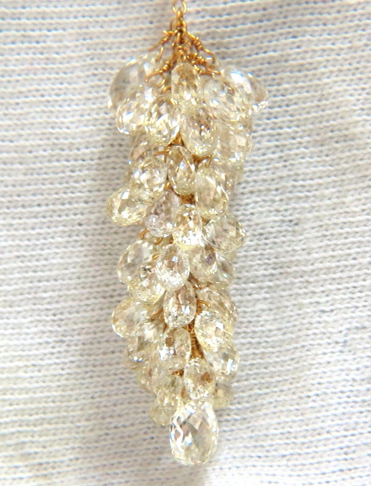 Pendants d'oreilles en vigne 18 carats avec diamants en briolette de couleur naturelle de 50,15 carats Neuf - En vente à New York, NY