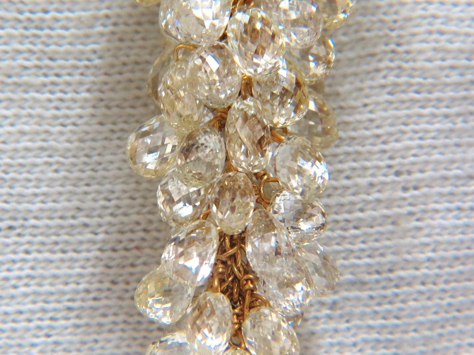 Pendants d'oreilles en vigne 18 carats avec diamants en briolette de couleur naturelle de 50,15 carats en vente 3