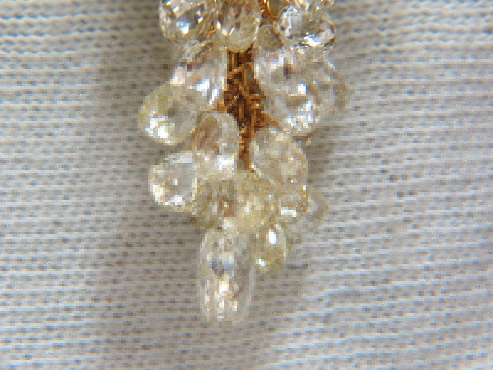 Pendants d'oreilles en vigne 18 carats avec diamants en briolette de couleur naturelle de 50,15 carats en vente 4