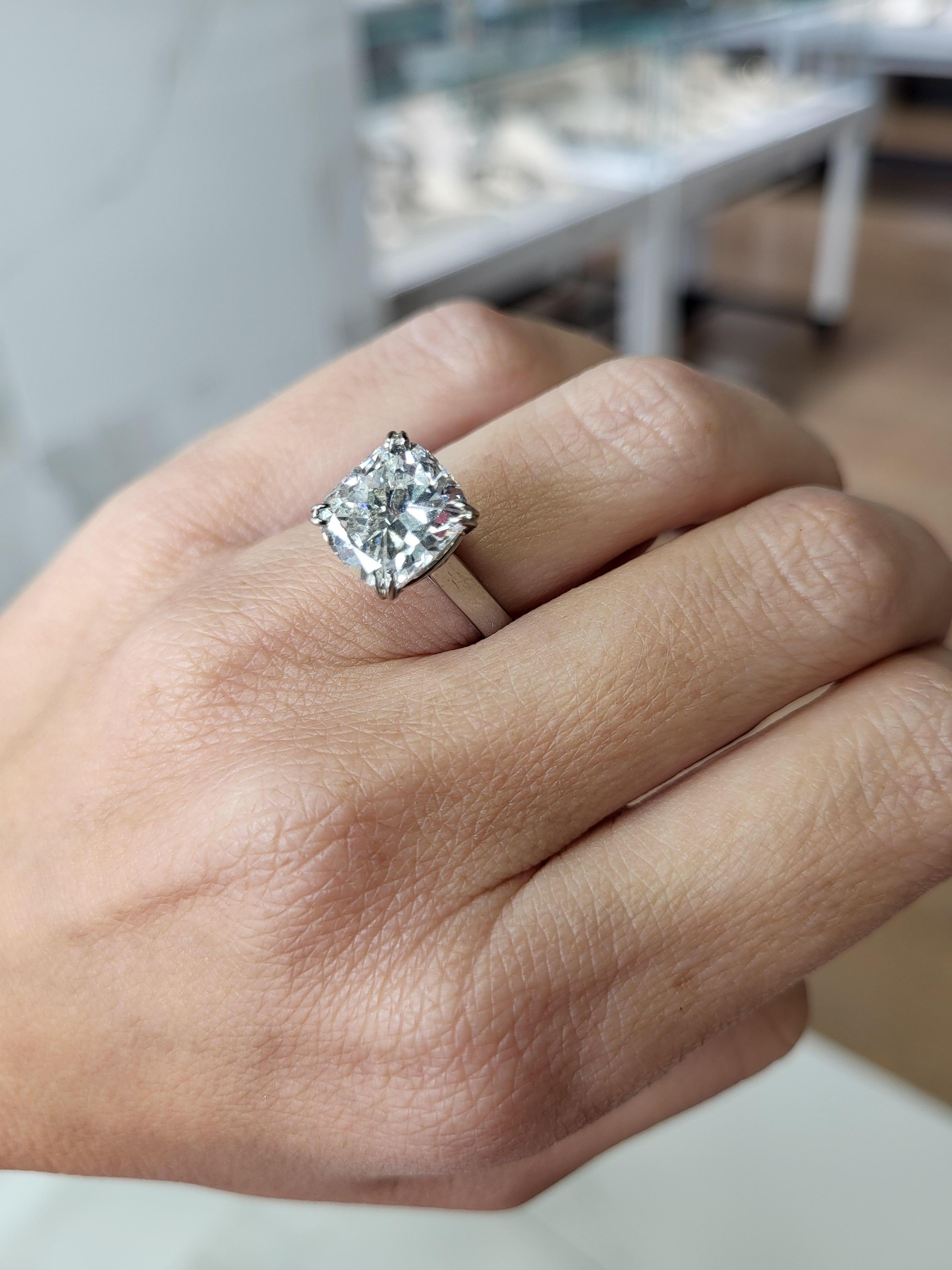 5.01ct Cushion Cut Diamond Engagement Ring For Sale 6
