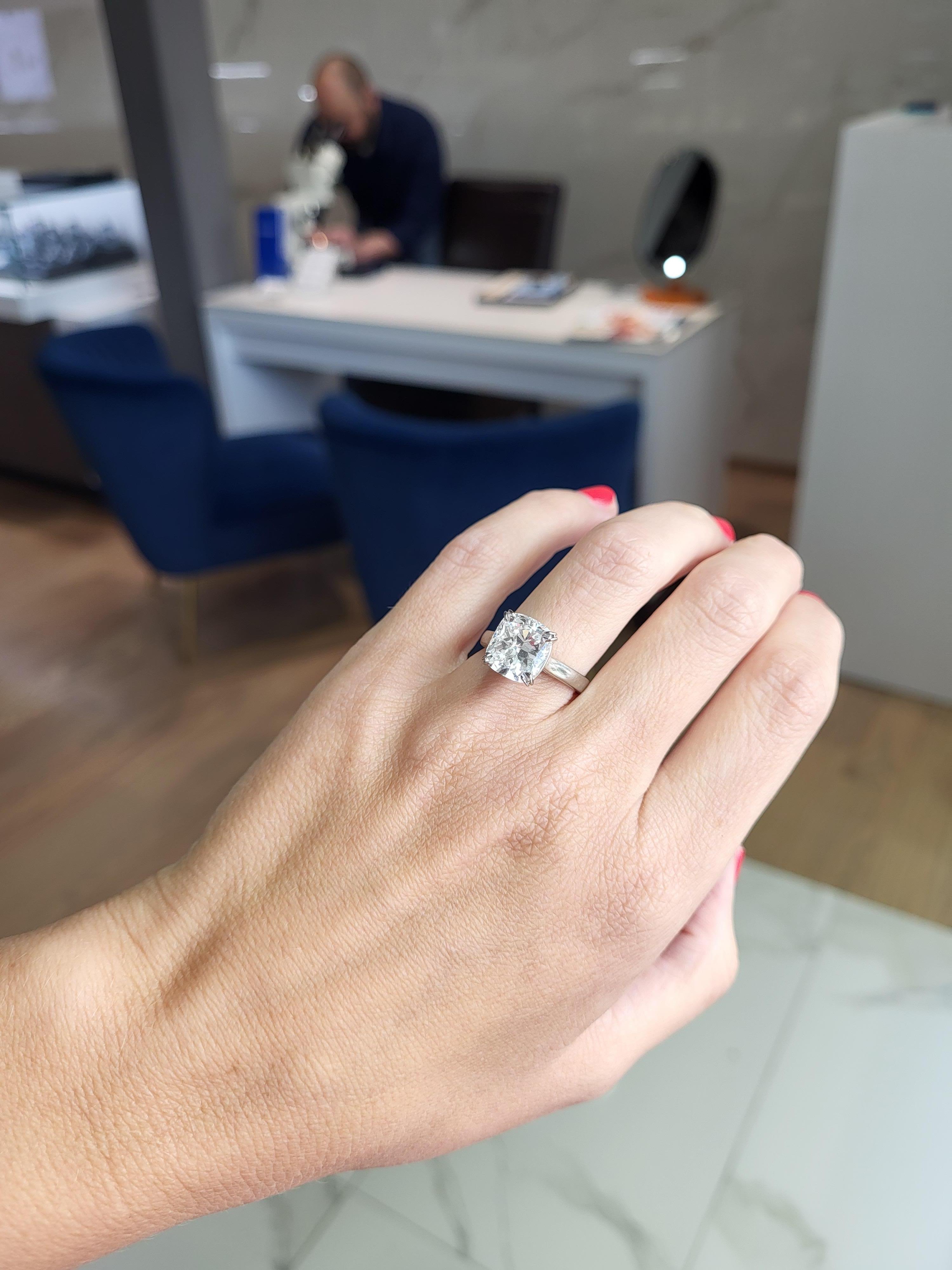 5.01ct Cushion Cut Diamond Engagement Ring For Sale 7