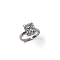 5.01ct Radiant Cut EGL Certified Diamond Solitaire Platinum Engagement Ring