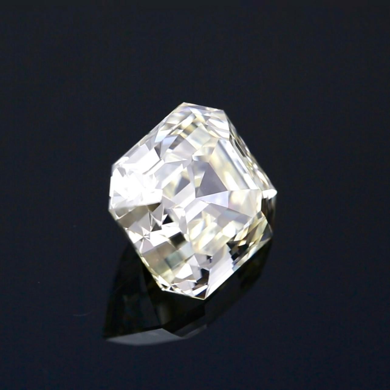 Diamante talla esmeralda antiguo de 5,02 quilates - Certificado GIA N-VVS2 Art Decó en venta