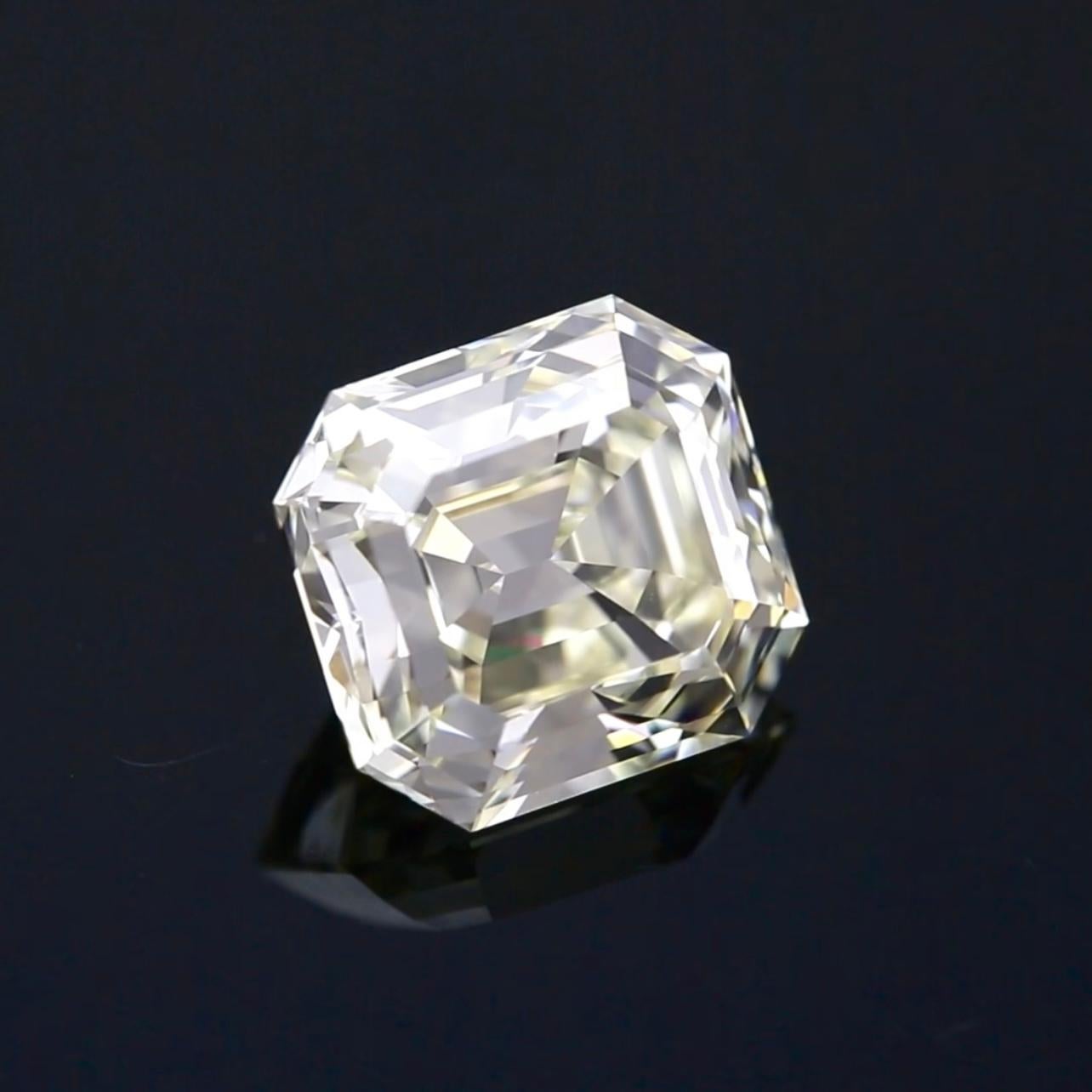 Diamante talla esmeralda antiguo de 5,02 quilates - Certificado GIA N-VVS2 Corte esmeralda en venta