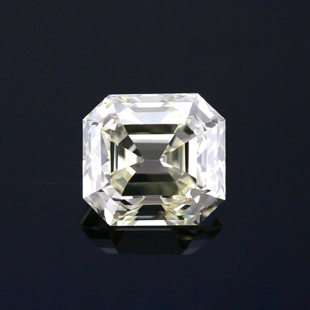 Diamante talla esmeralda antiguo de 5,02 quilates - Certificado GIA N-VVS2 en Nuevo estado para la venta en Ramat Gan, IL