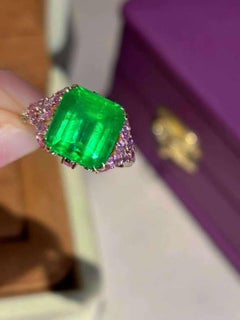 5.02 Carat Colombian Emerald, Padparadscha Sapphire & Diamond Ring in 18K Gold