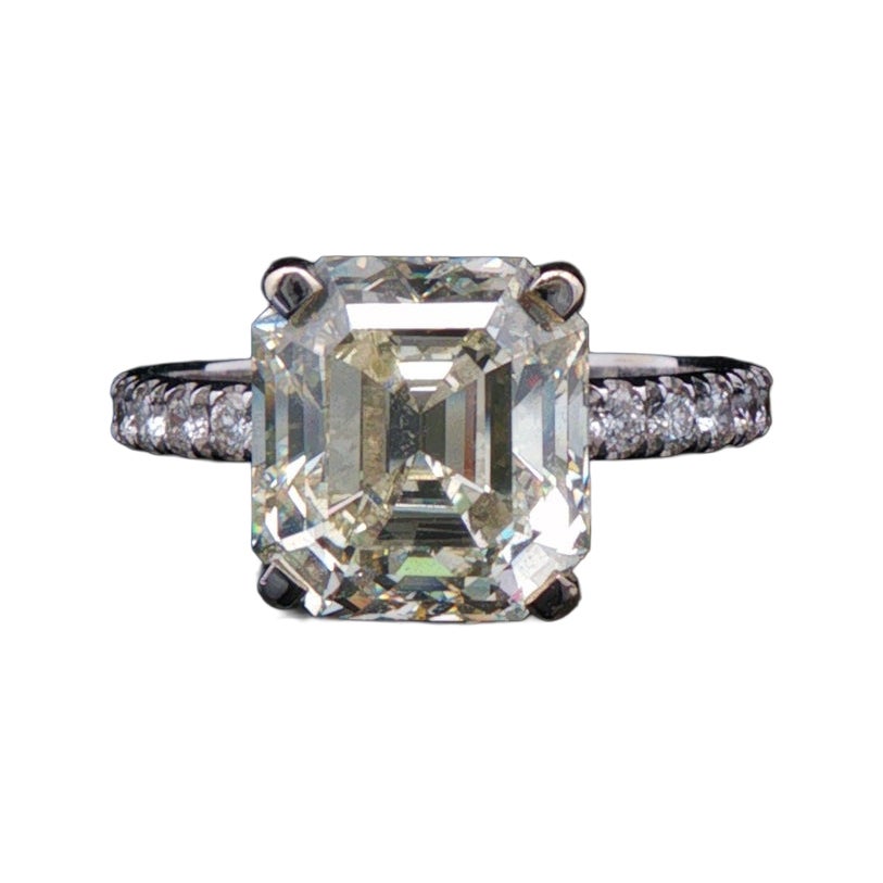 5.02 Carat GIA Certified Antique-Cut Diamond Ring, N-VVS2