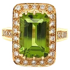 Bague en or jaune 18 carats avec péridot naturel de 5,02 carats et diamant