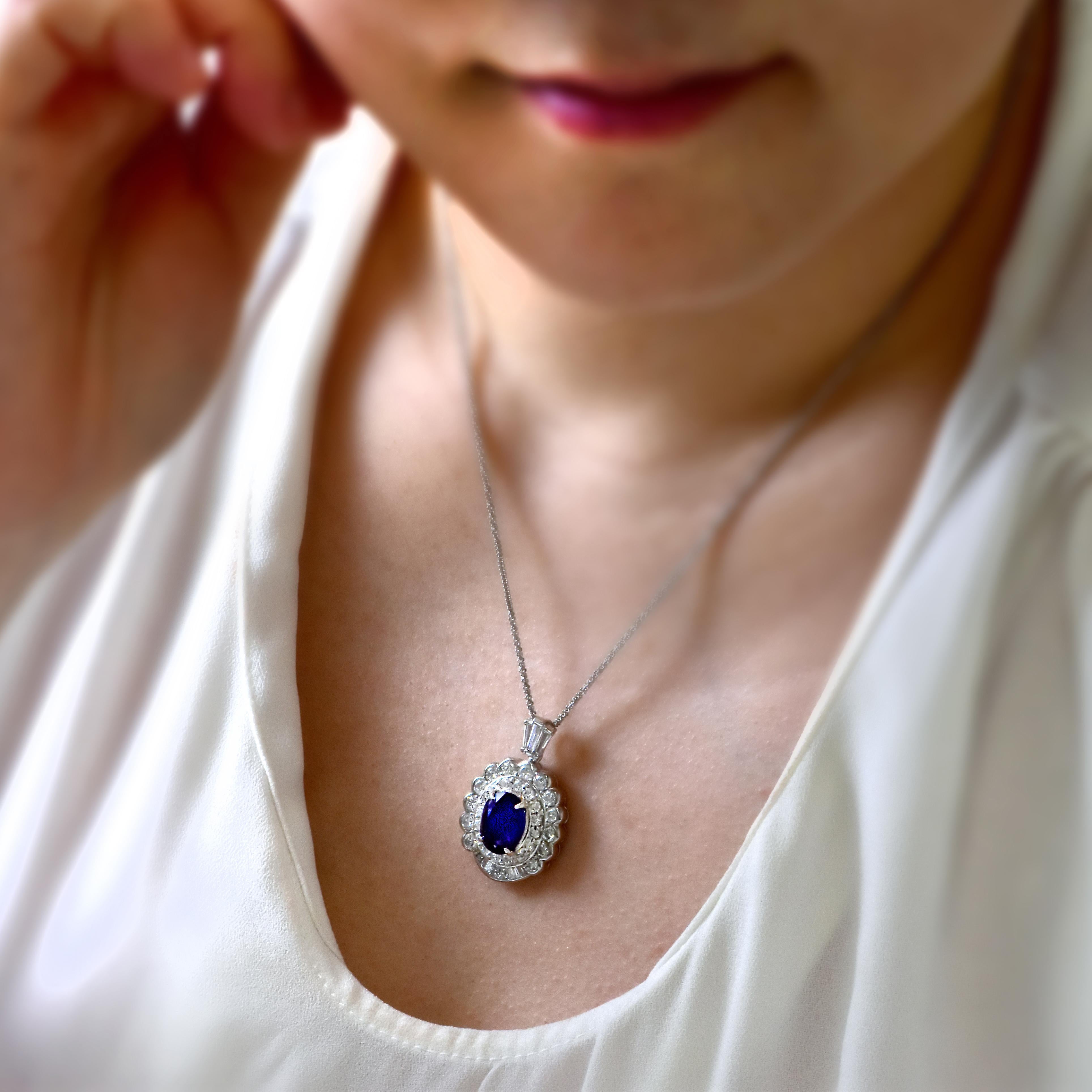 5.02 Carat Natural Royal Blue Sapphire and Diamond Pendant Made in Platinum For Sale 5