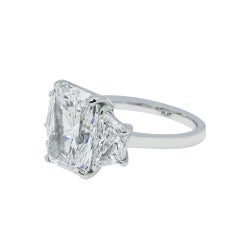 5.02 Carat Radiant Diamond Ring Brilliant 18K Gold Signature Sophistication
