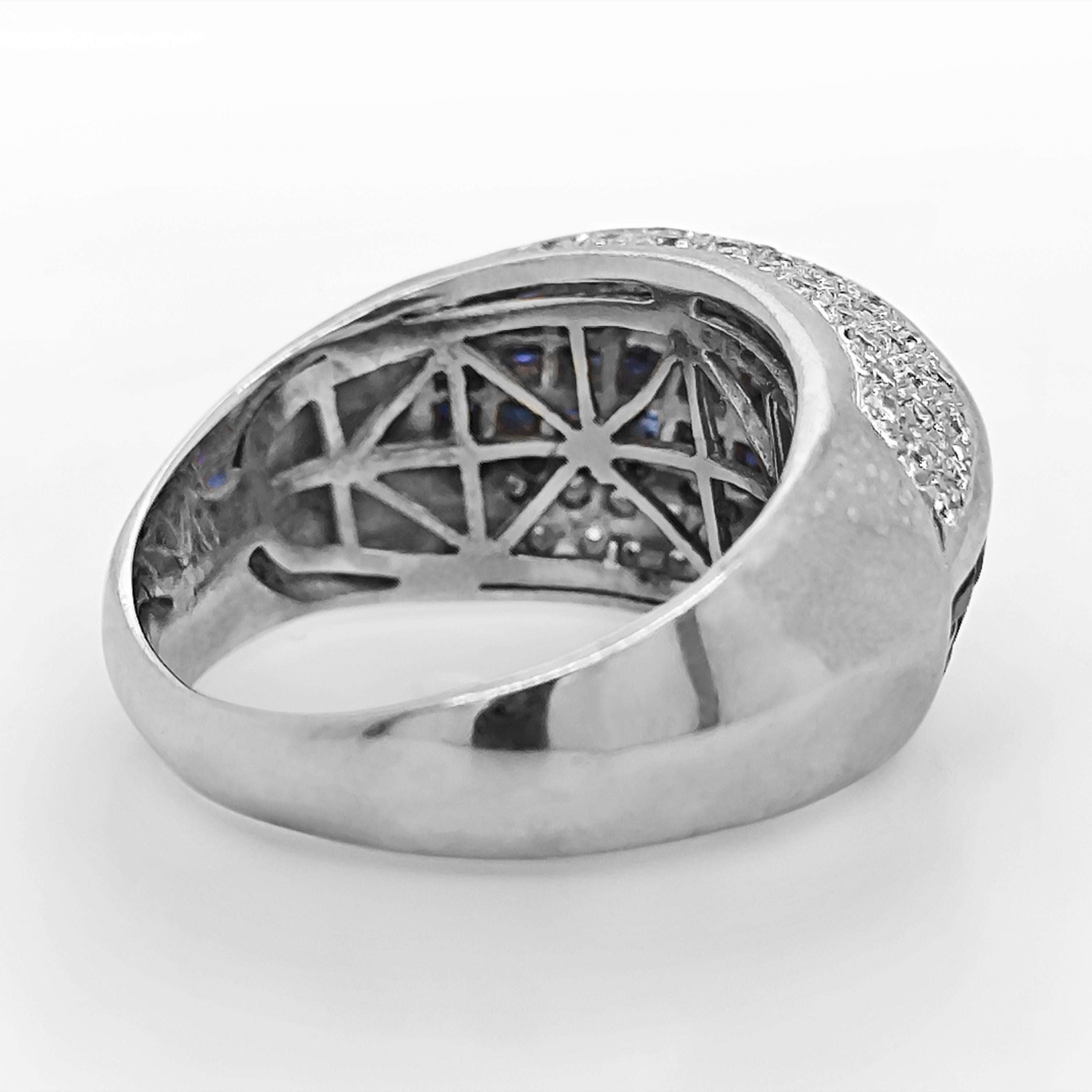 36 Saphir Edelstein: 4,72 Karat
54 weiße Diamanten: 0,30 Karat
Metall: 18K Weißgold, 10,45 Gramm
