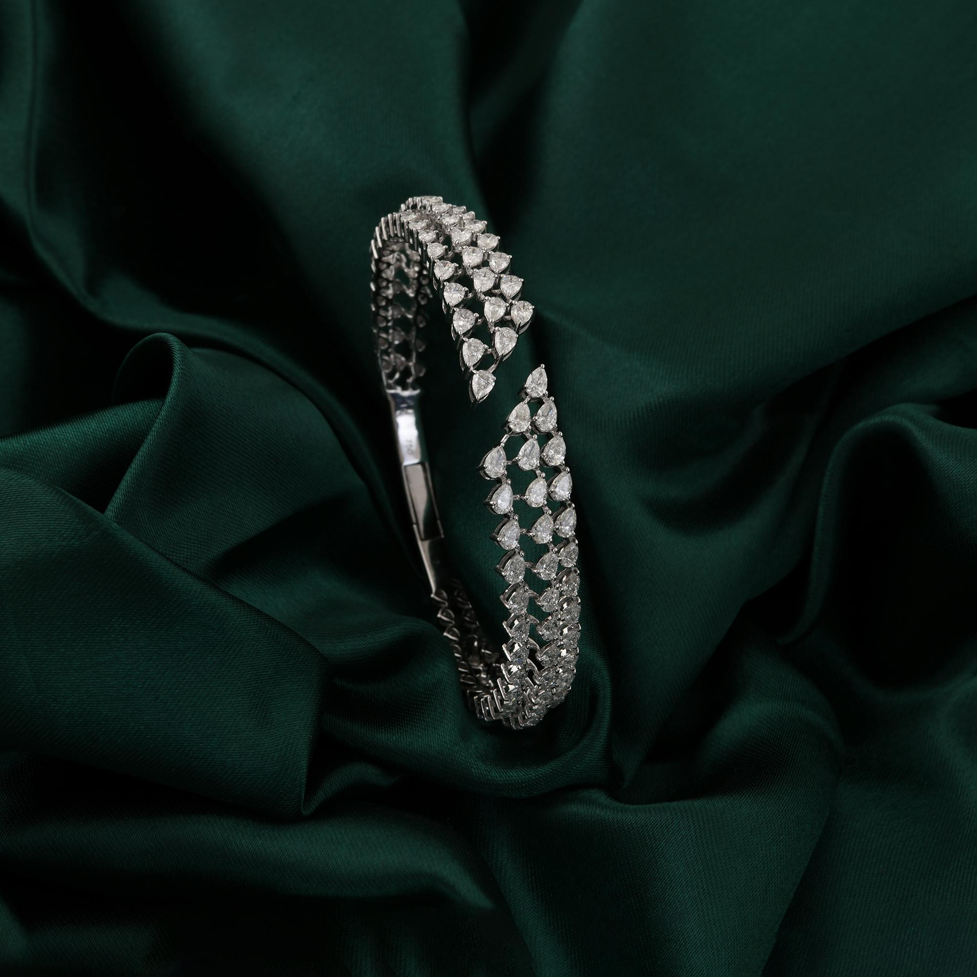 5,02 Karat SI/H Diamant Breite Verlobungsmanschette Armband 14 Karat Weißgold (Moderne) im Angebot