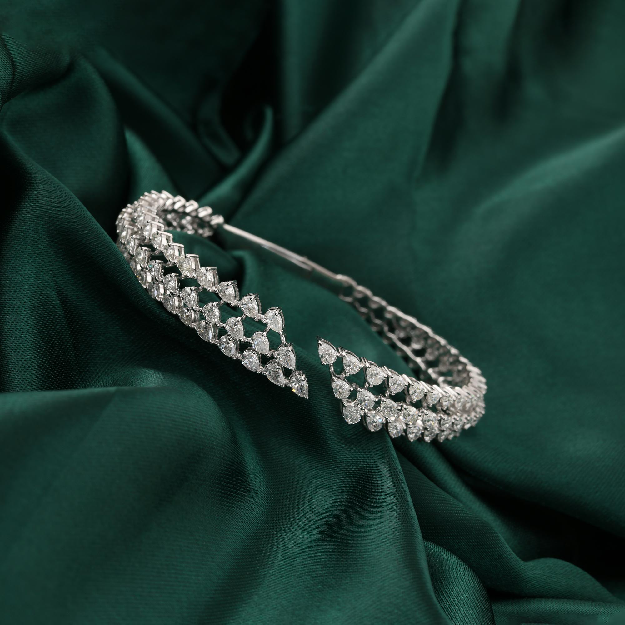 5,02 Karat SI/H Diamant Breite Verlobungsmanschette Armband 14 Karat Weißgold im Zustand „Neu“ im Angebot in Diera, Dubai