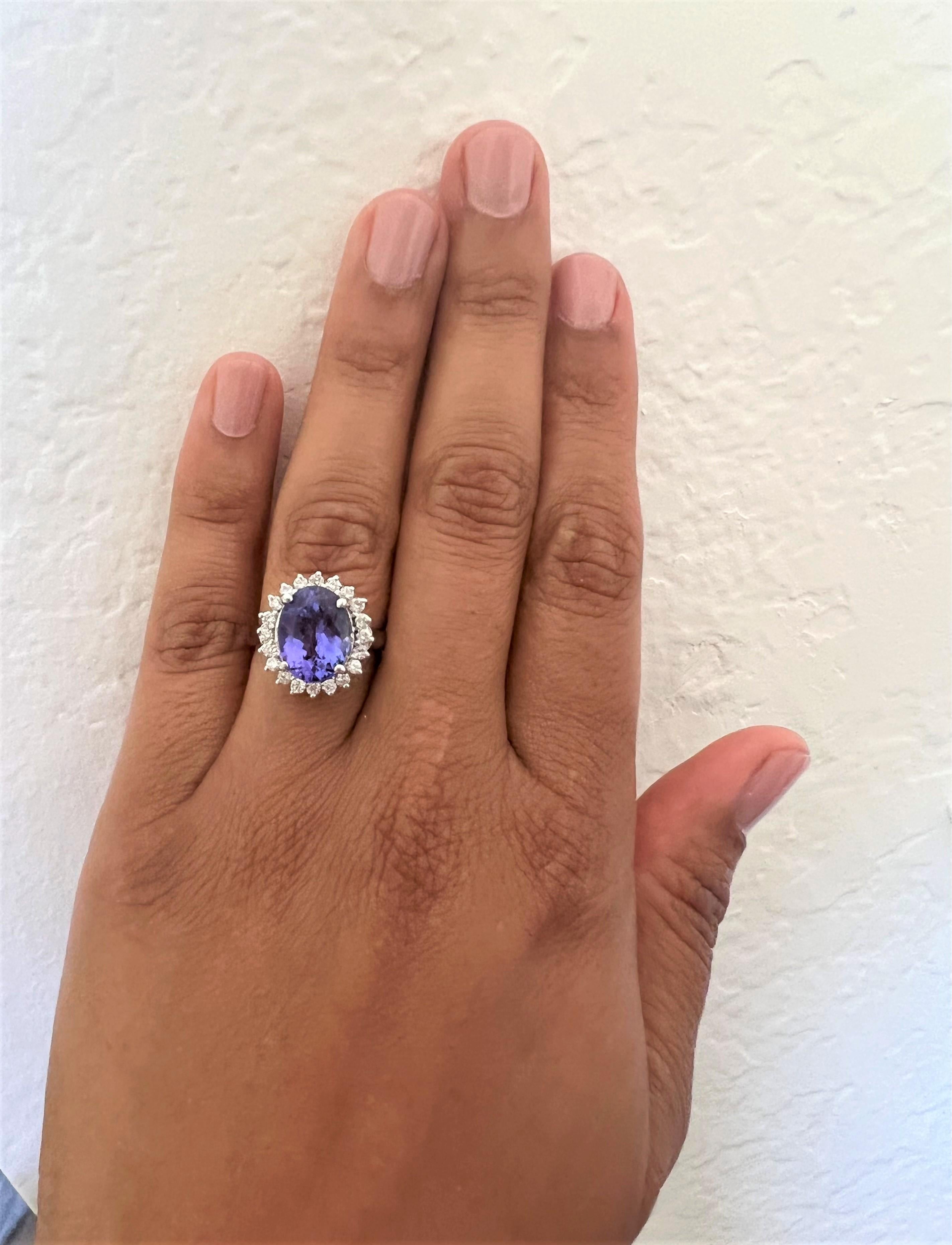De las mujeres Anillo de oro blanco de 14 quilates con diamante tanzanita de 5,02 quilates en venta
