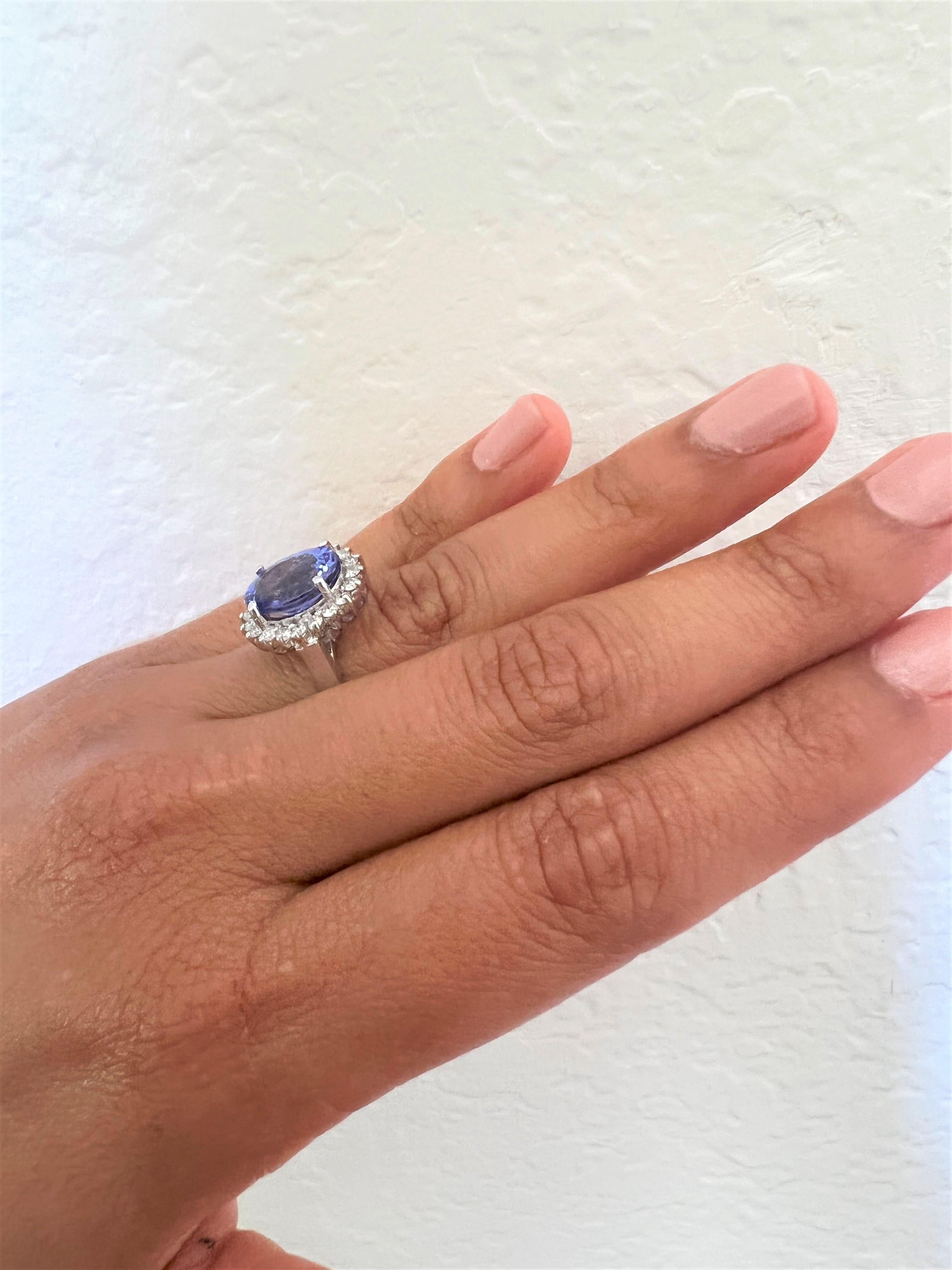 Anillo de oro blanco de 14 quilates con diamante tanzanita de 5,02 quilates en venta 1