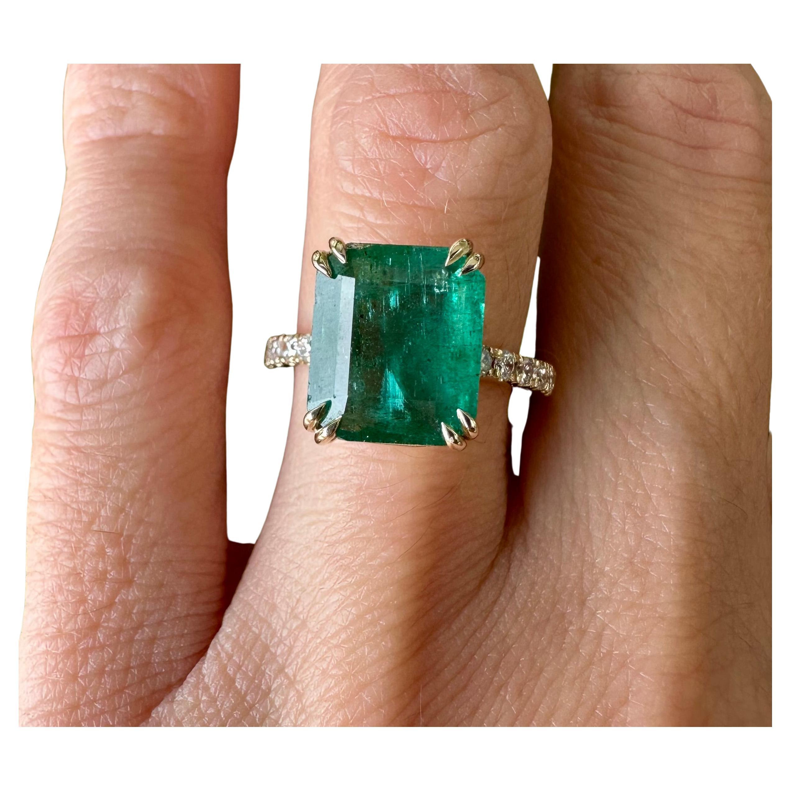 5.02 Carat Zambian Emerald And Diamond Ring In 14k Yellow Gold For Sale