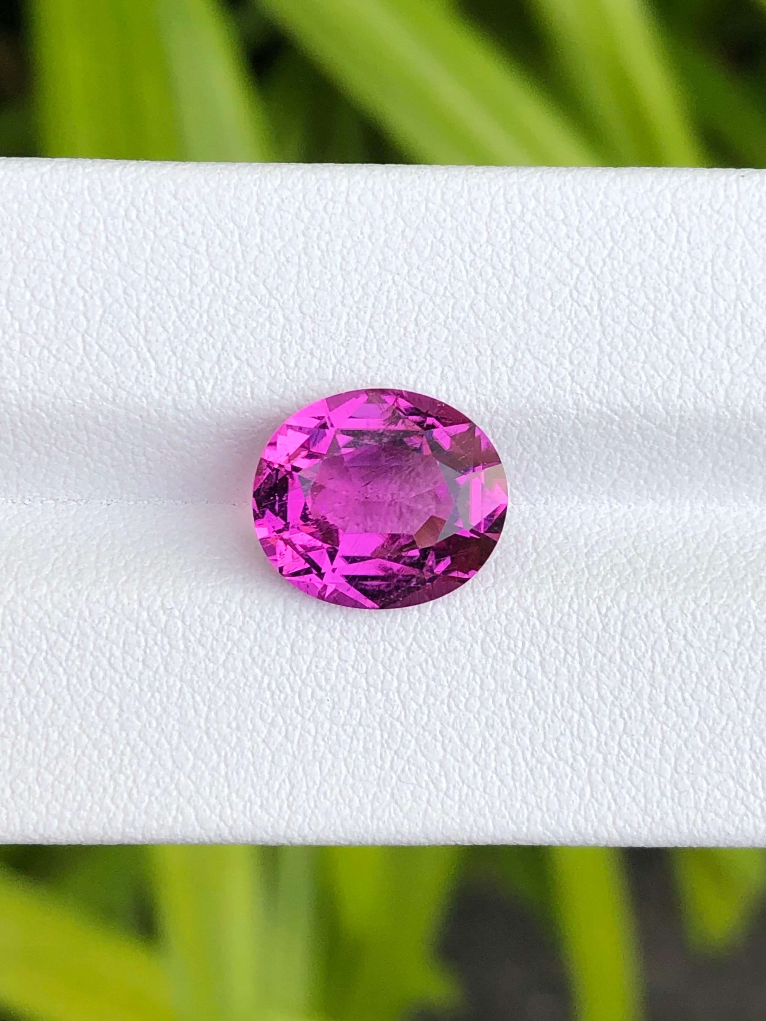 CPA05
5.02 Cts Turmalina de Cobre Natural Color rosa ojo limpio calidad Gema

DESCRIPCIÓN DE LA GEMA
Especie:   Turmalina natural
Variedad:  Turmalina natural
Peso:  5,02 cts 
Color:  Rosa
Corta:  Excelente 
Claridad:   Ojos limpios 
Origen: