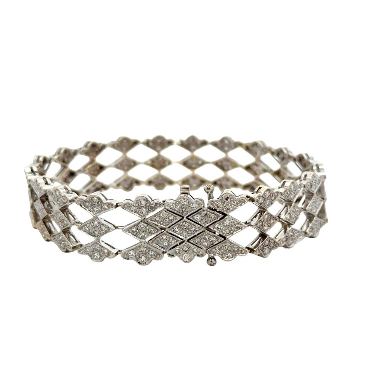 Taille ronde 5.02CT Diamond 18K Gold Wide Vintage Bracelet en vente