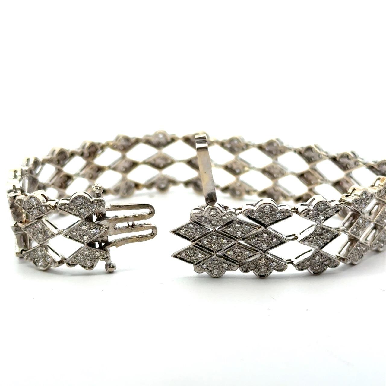 5.02CT Diamond 18K Gold Wide Vintage Bracelet en vente 1