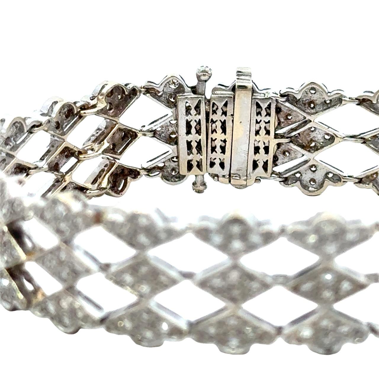 5.02CT Diamond 18K Gold Wide Vintage Bracelet en vente 2