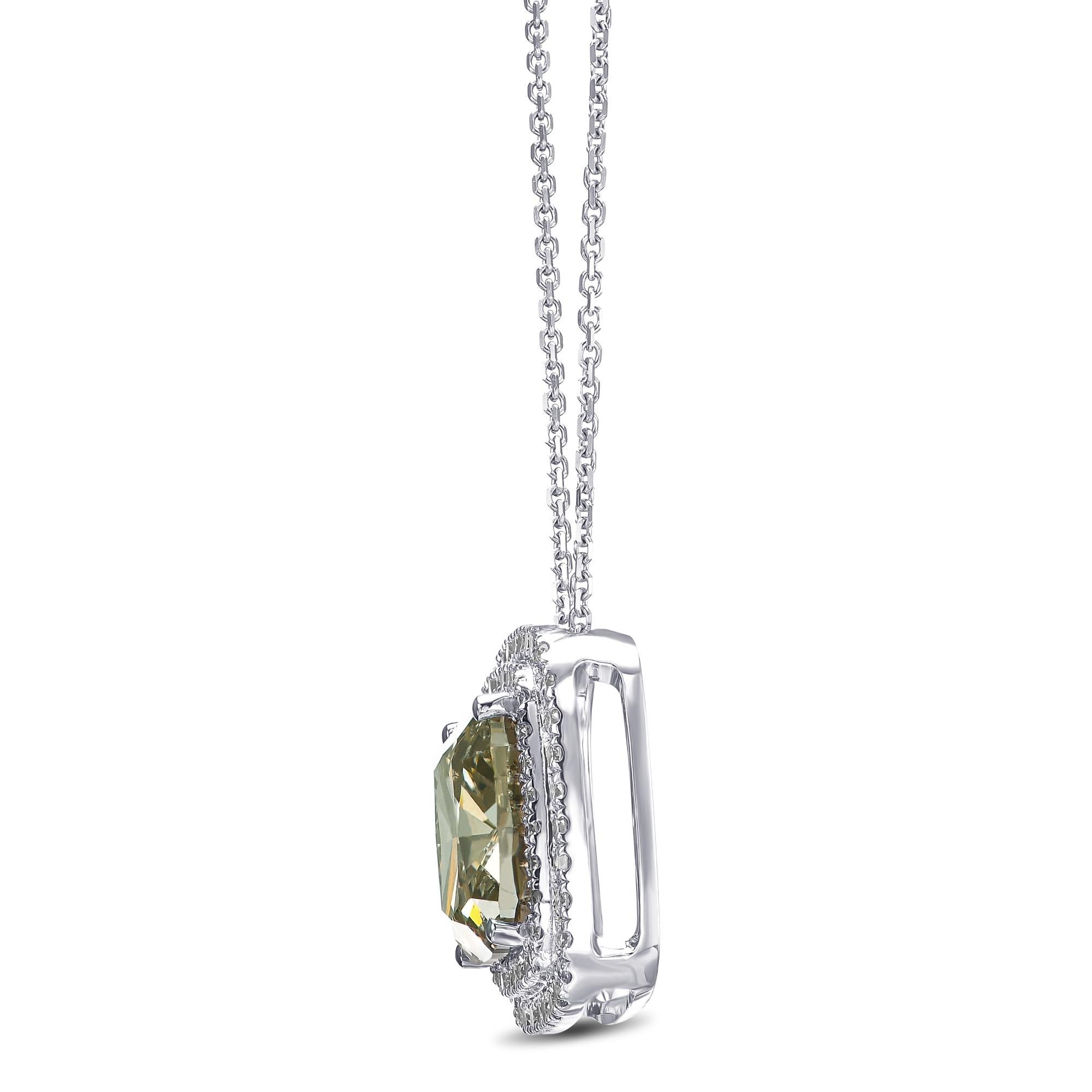 Women's NO RESERVE - 5.02ct Fancy Diamond & 0.70cttw Halo, 18 Karat White Gold Necklace For Sale