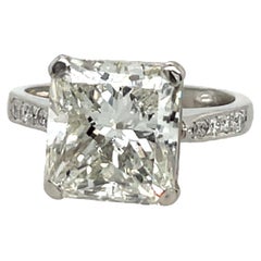 Diamant naturel taille radiant de 5,02 carats I/SI1 serti dans platine