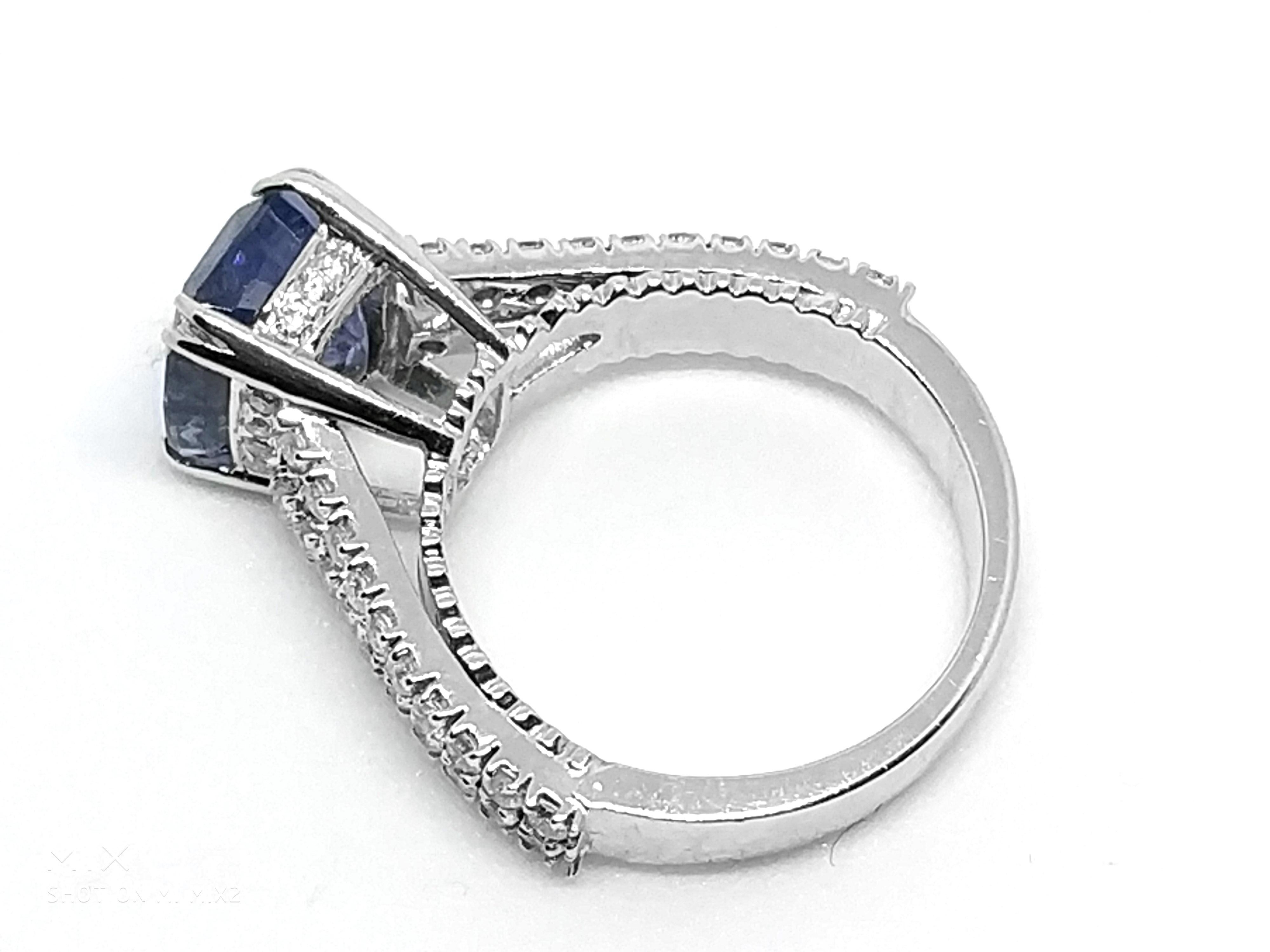 5.03 Carat Blue Ceylon Sapphire 1.05 Carat Diamond Ring For Sale 3