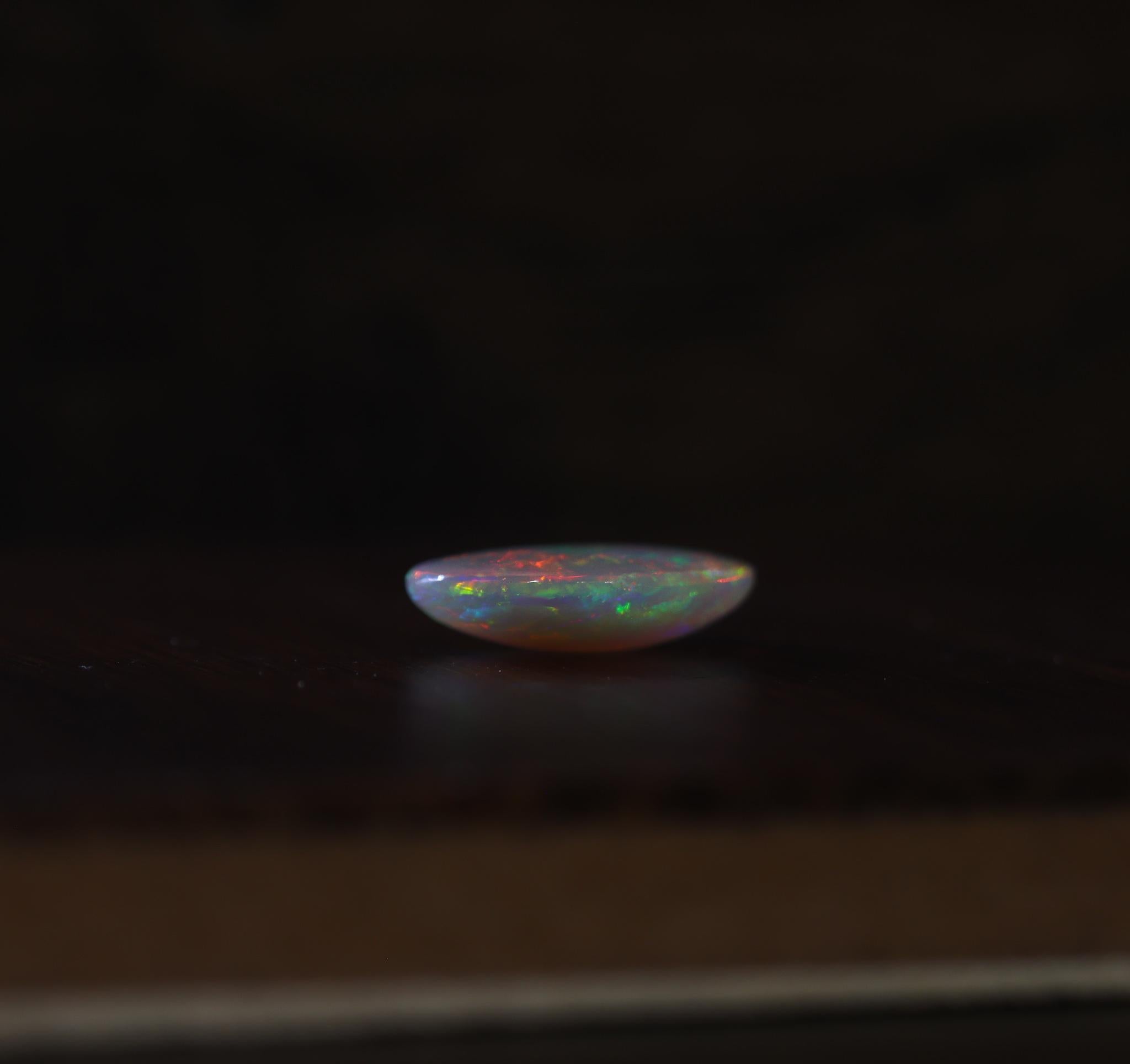 Cabochon 5,03 carati di opale etiope sciolto ovale 18x13 mm in vendita