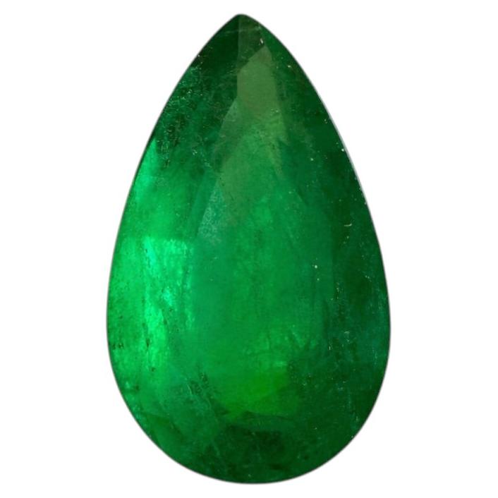 5.03 Carat Pear Shape Zambian Emerald - Vivid Green Natural Gemstone (Émeraude zambienne en forme de poire - Vert vif)