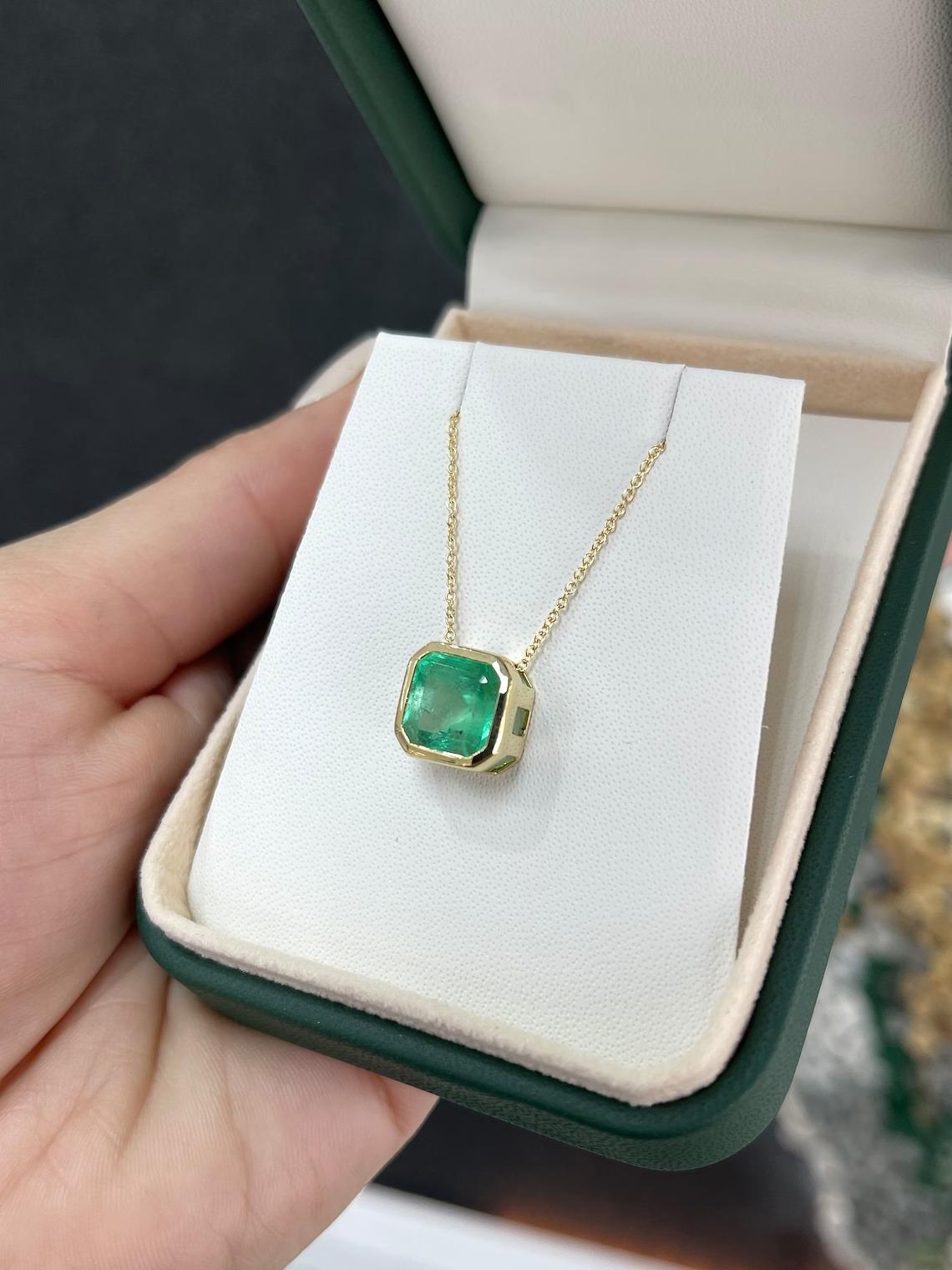 5.03ct 18K Vivid Asscher Cut Colombian Emerald Bezel Versatile Solitaire Pendant In New Condition For Sale In Jupiter, FL