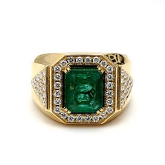 5.04 Carat Emerald 1.50 Carat Round Diamond 18 Karat Yellow Gold Cocktail Ring
