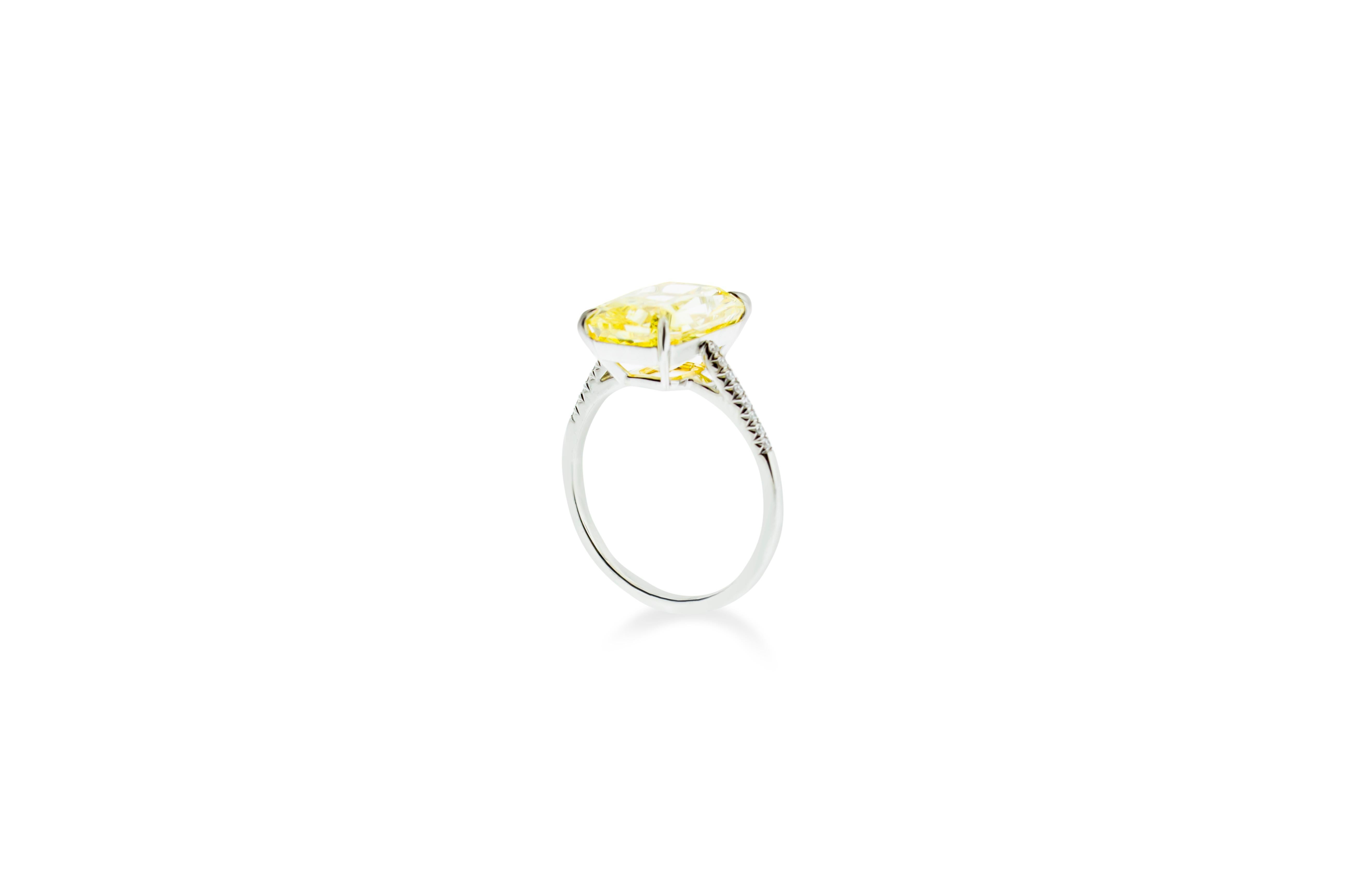 Radiant Cut 5.04 Carat GIA Rectangular Radiant Fancy Vivid Yellow Engagement Ring For Sale