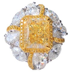 5.04 Carat Light Yellow Diamond Art Deco Halo Pendant Ring, Radiant Rectangular 