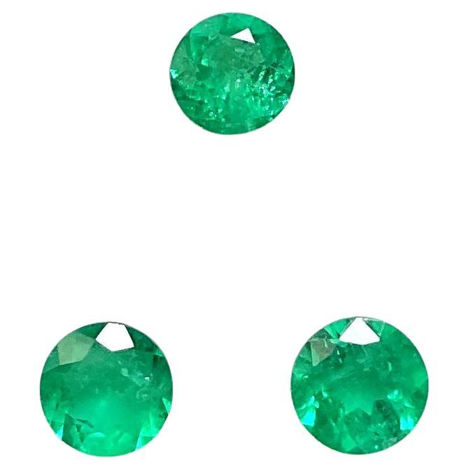 5.04 carats colombian emerald round cutstone pair set for fine jewelry natural  For Sale