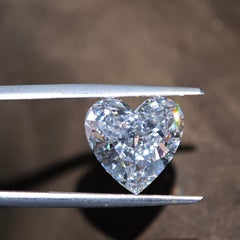 5.04 ct. Herzform Natürlicher E Innerlich lupenreiner Diamant - GIA zertifiziert