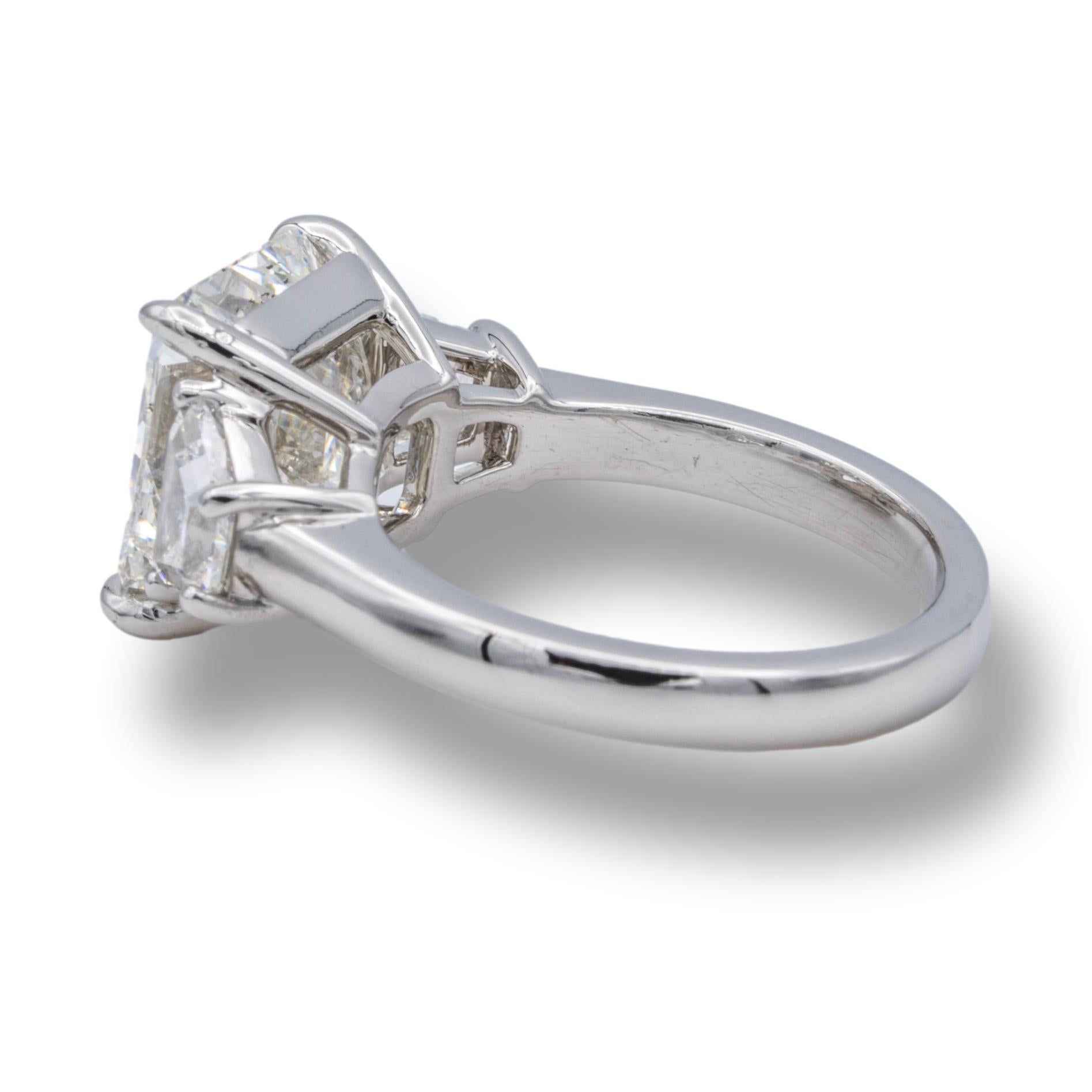 5.04 Ct Radiant GIA I SI2 Three Stone Platinum Diamond Engagement Ring In Excellent Condition In New York, NY