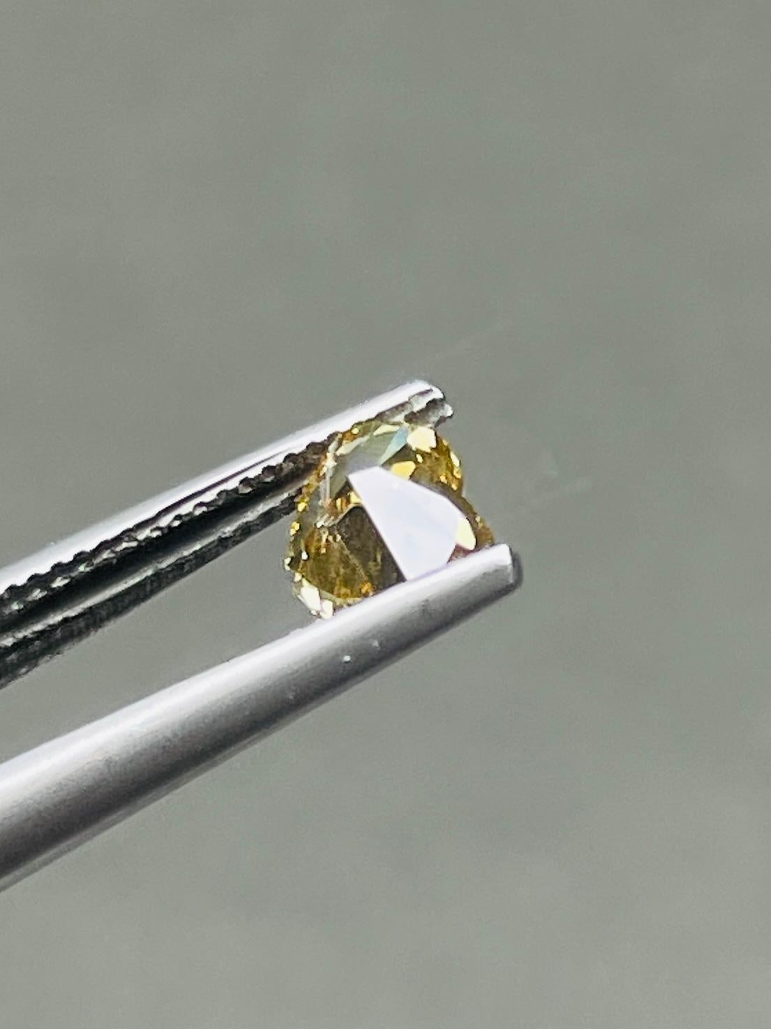 IGI certified natural diamond 0.51carat Fancy Brown Yellow VS1 For Sale 2