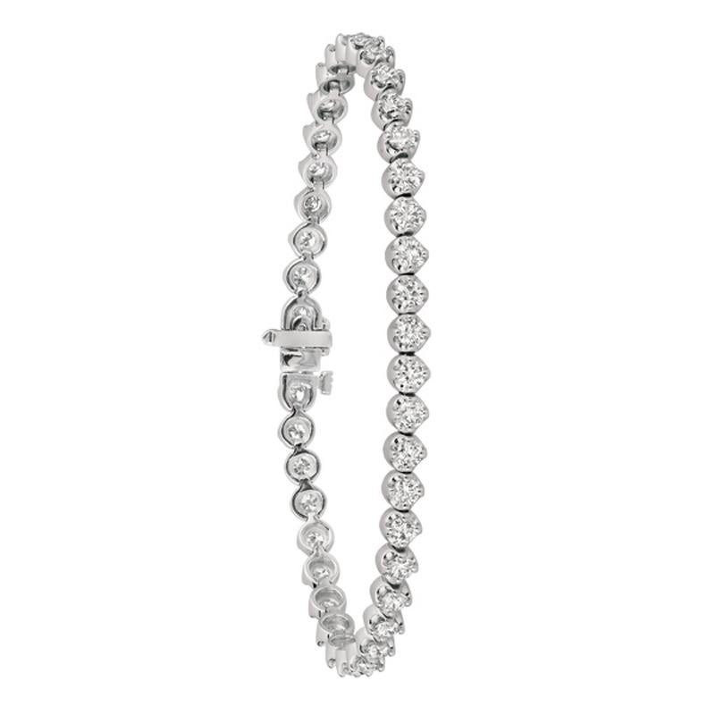 Round Cut 5.05 Carat Natural Diamond Bracelet G SI 14 Karat White Gold For Sale