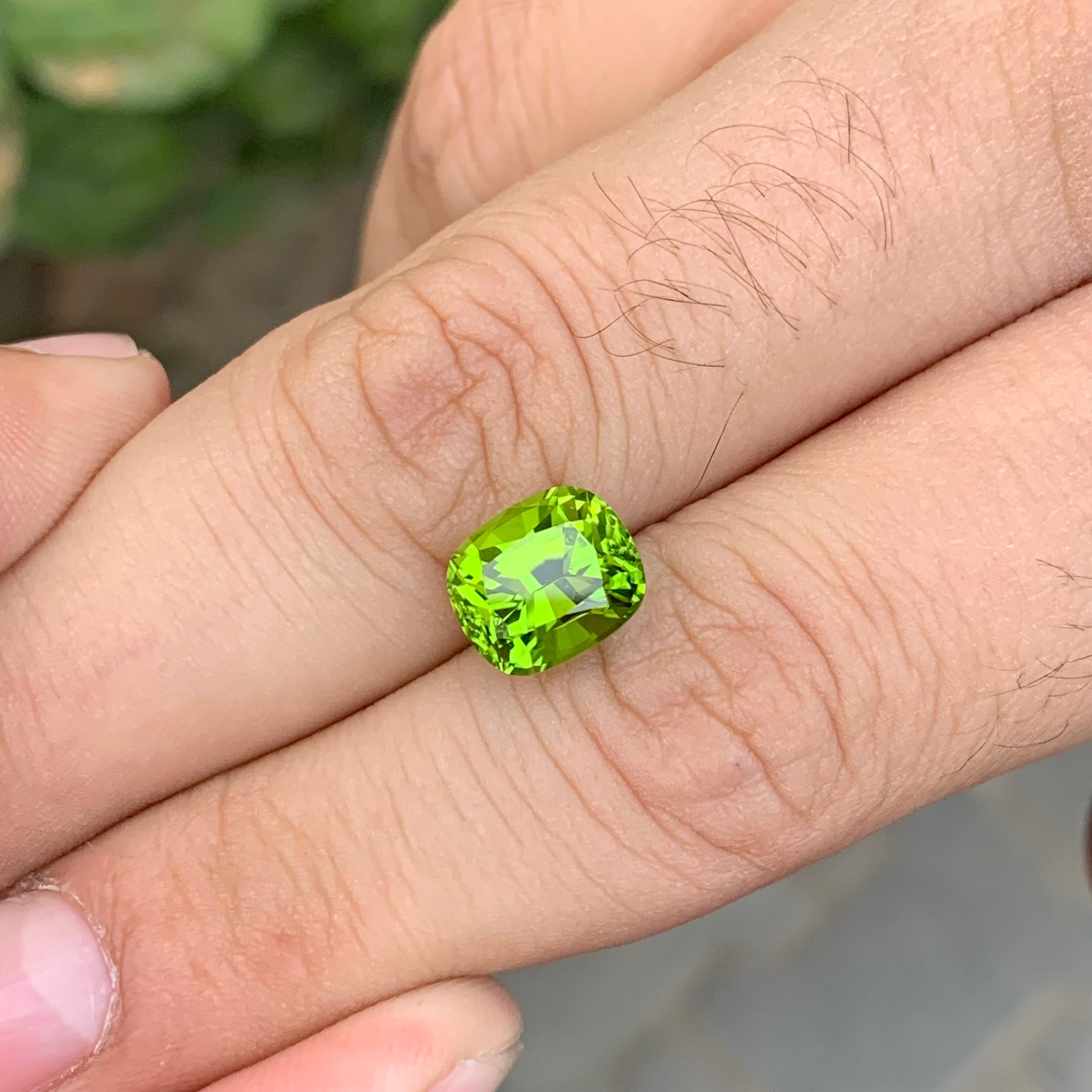 5,05 quilates de piedra natural suelta de peridoto verde manzana talla mariposa en venta 4