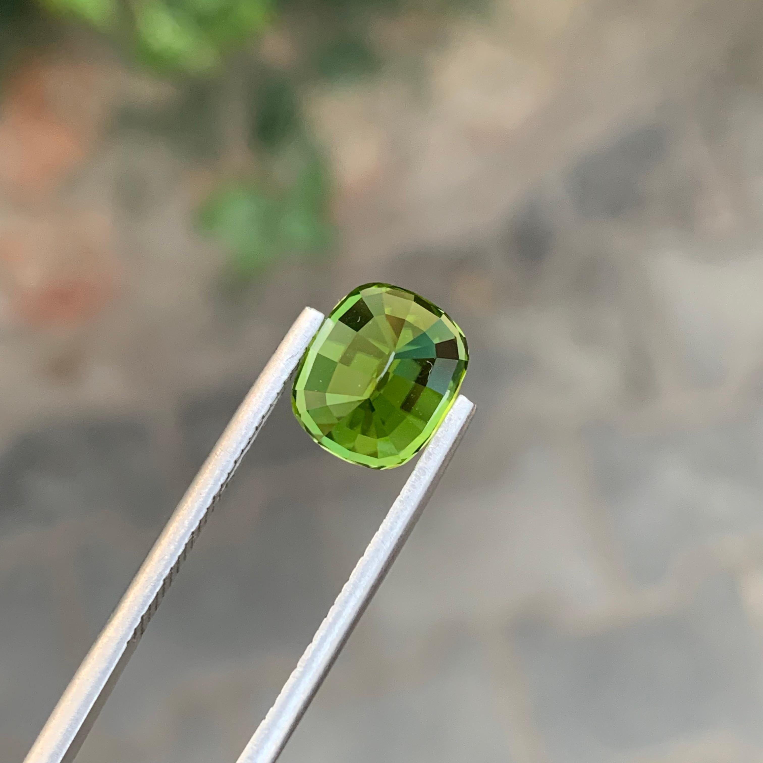 5,05 quilates de piedra natural suelta de peridoto verde manzana talla mariposa en venta 2