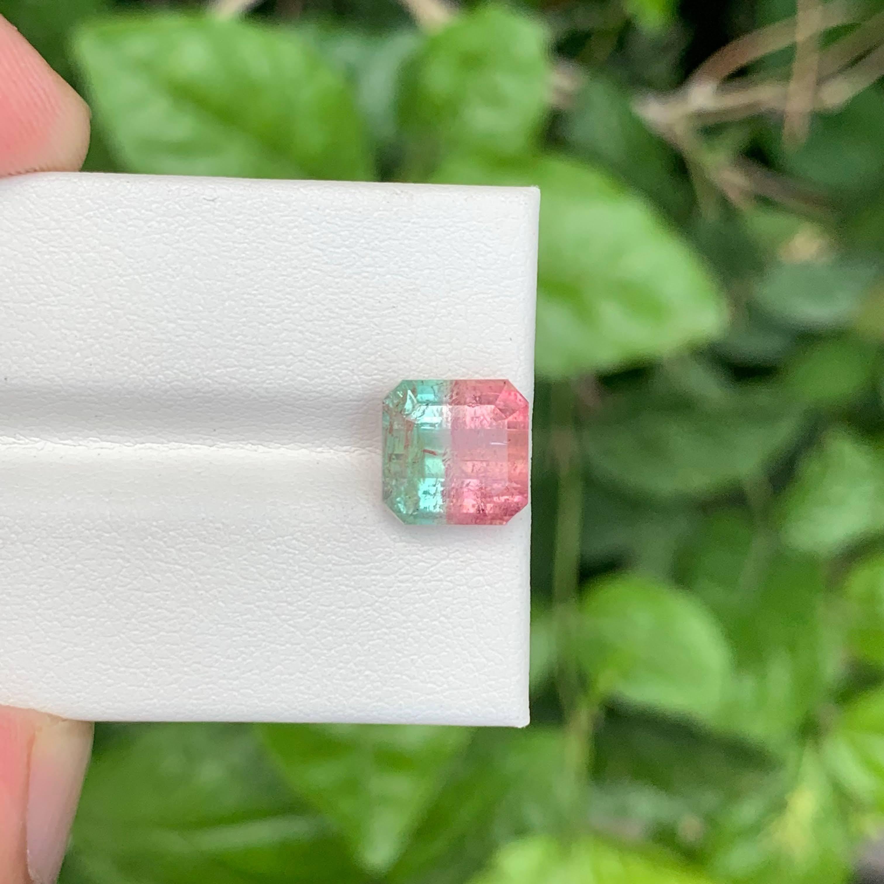 5.05 Carat Natural Loose Bi Color Tourmaline Stone Emerald Cut Afghan Gemstone (pierre précieuse afghane de taille émeraude) Unisexe en vente