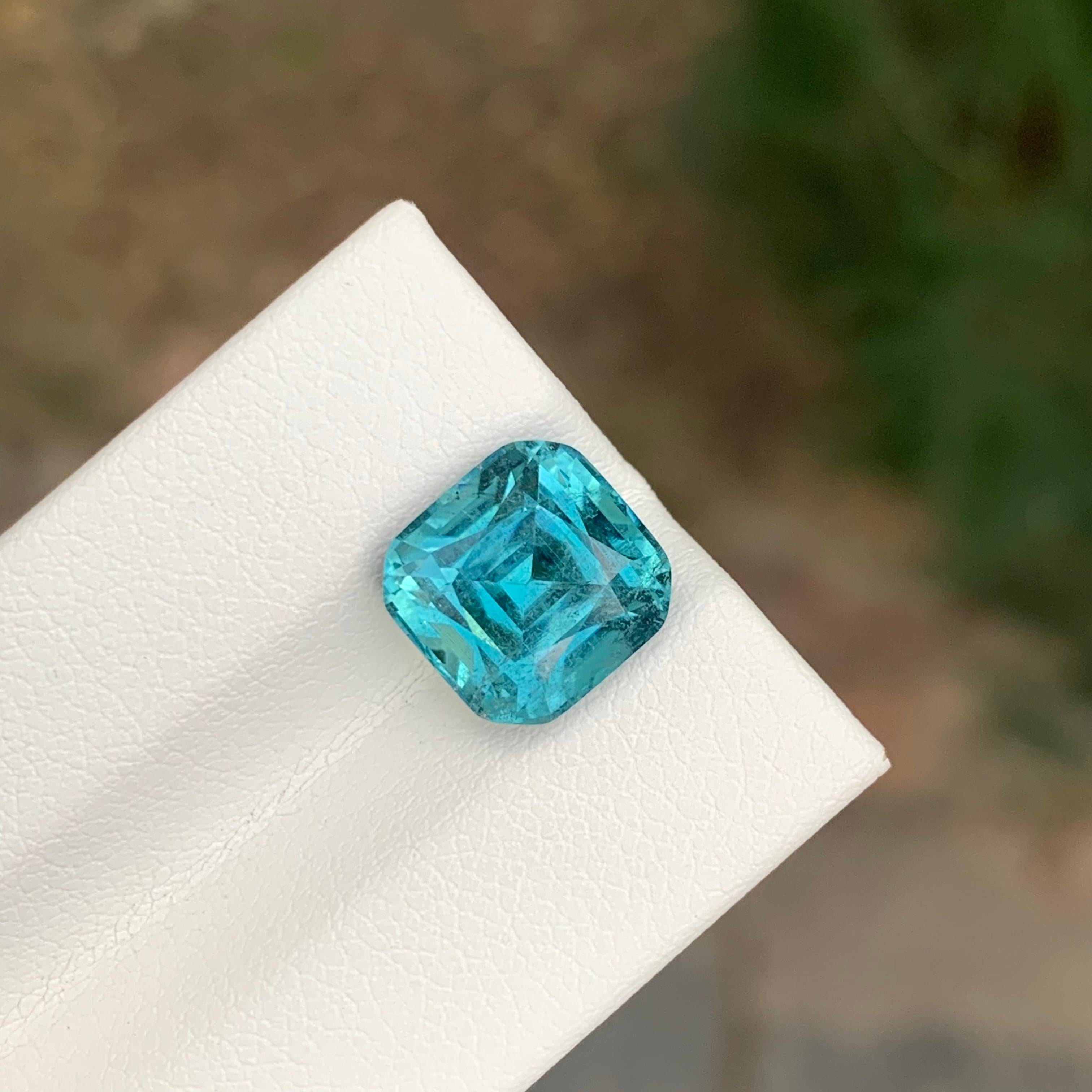 Gema natural suelta de turmalina azul seafoam en forma de cojín de 5.05 quilates Artes y manualidades en venta