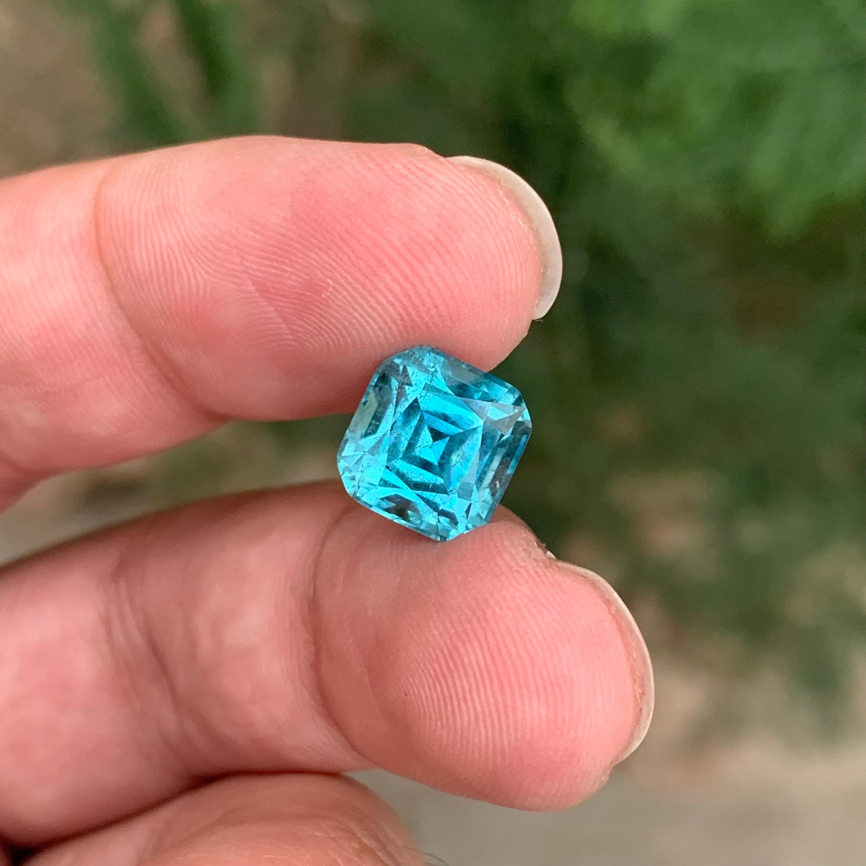Femenino o masculino Gema natural suelta de turmalina azul seafoam en forma de cojín de 5.05 quilates en venta